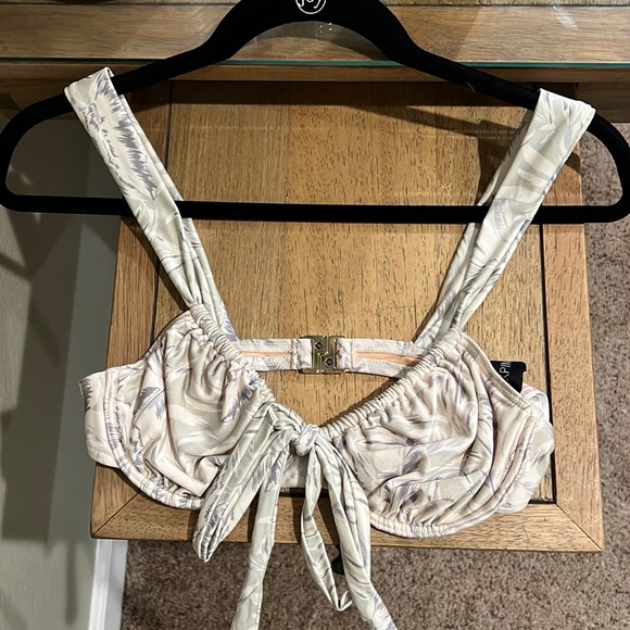Bathing suit top